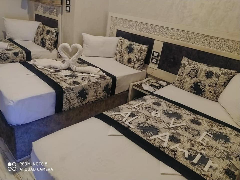 Al Amir Palace Hotel Sūhāj Bagian luar foto